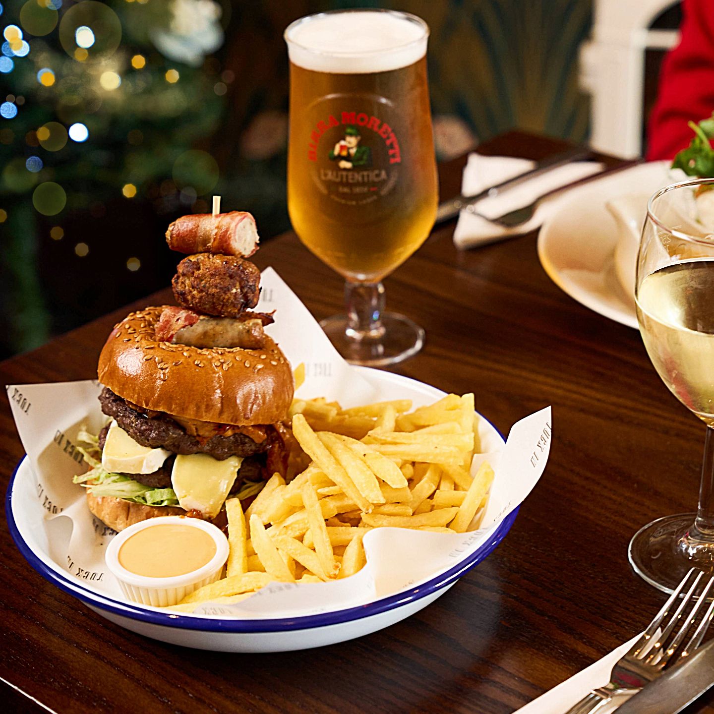 Festive Lunch & Dinner at The Hanwell Arms in Banbury